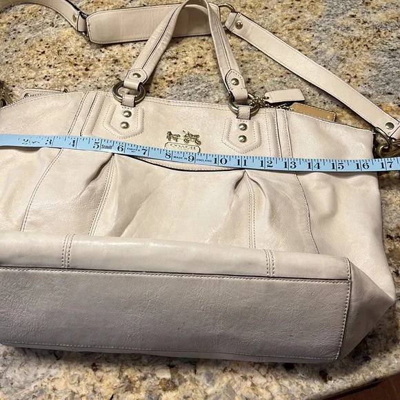 Coach Madison purse with 28” crossbody strap. Cream colored. - Picture 4 of 8